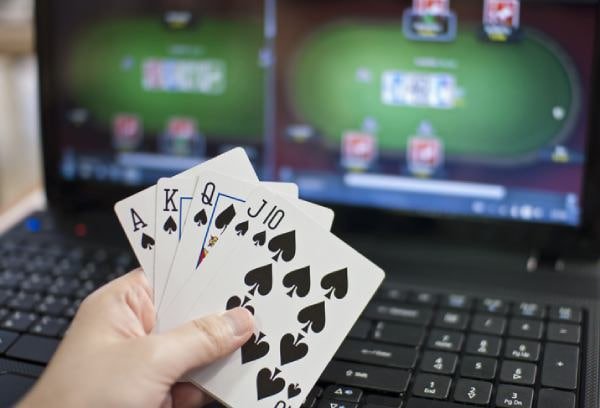 တိုက်ရိုက်ကာစီနို HD Streaming Real Dealer Table